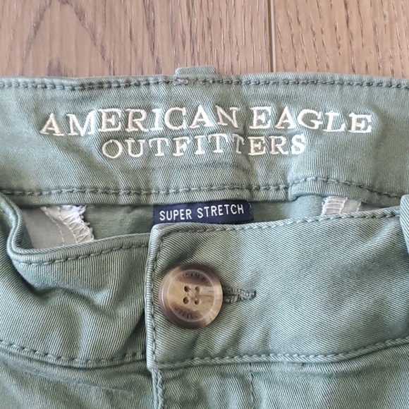 American Eagle Shorts - Picture 3 of 4